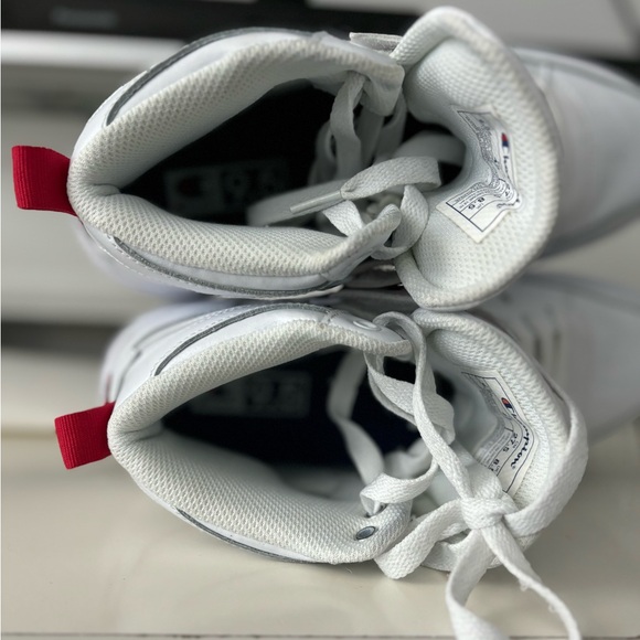 Send offers! Must go! Champion shoes - Picture 5 of 7